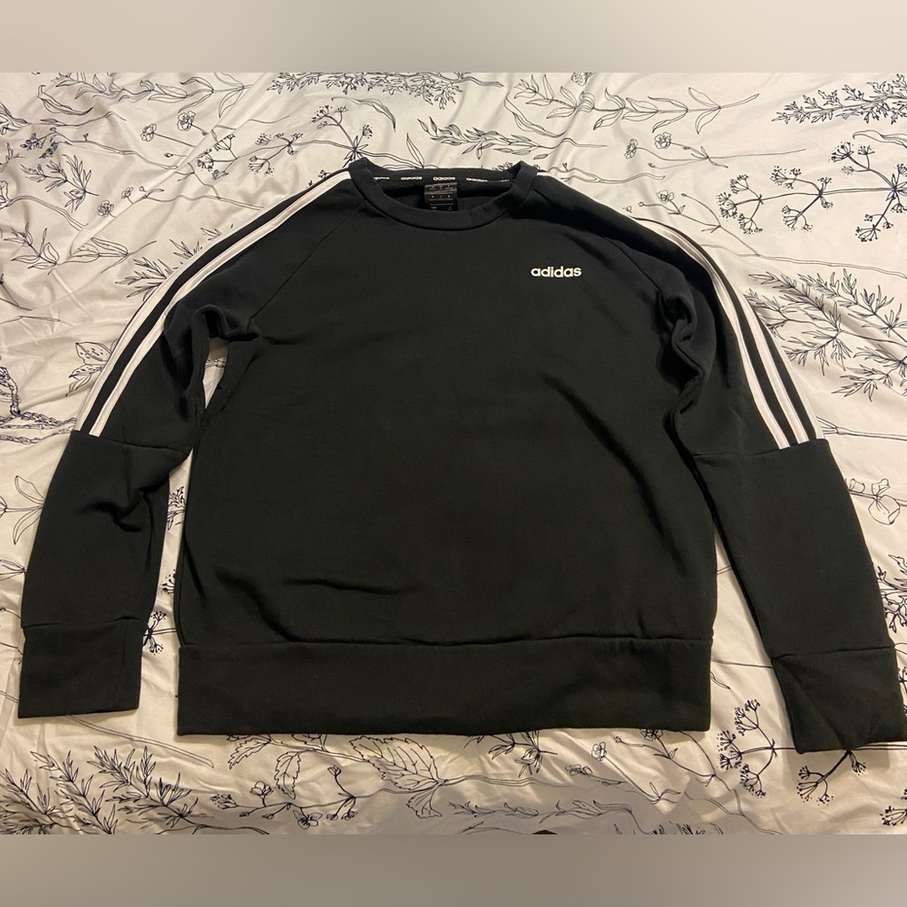 ADIDAS women’s crew neck pull-over sweater (size: M)